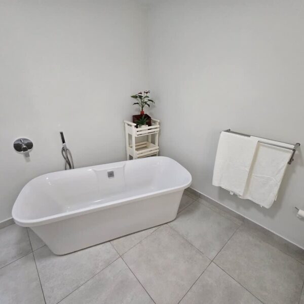 10Mountgreen_37